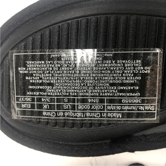 New Victoria’s Secret Pom Pom Slippers Small Soft Plush Black - Picture 5 of 10